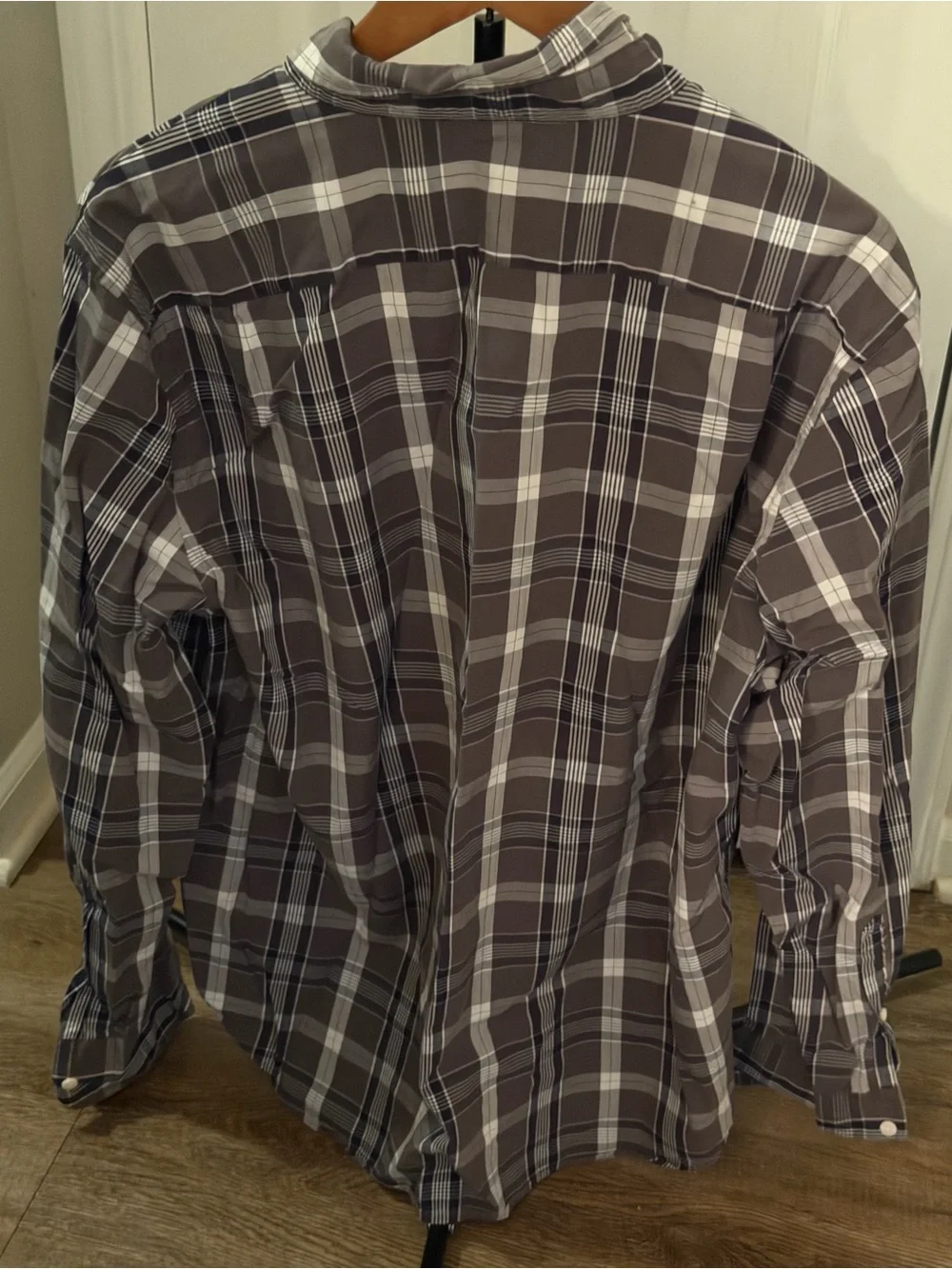 J Crew Men's Gray Plaid Button-Down Shirt - Classic Casual